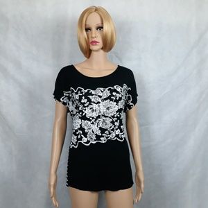 JKLA Black and white top size Medium